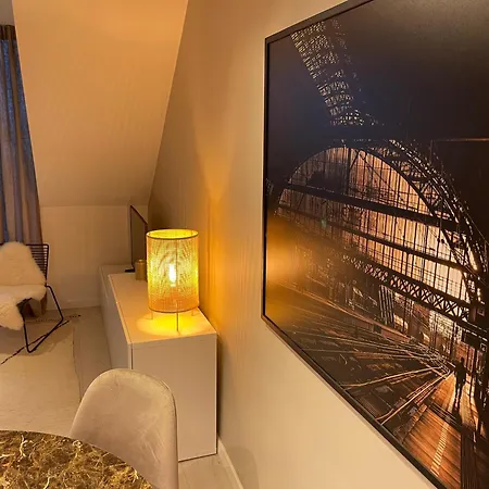 Apartamento Penthouse With Airconditioning And Big Terrace, Close To Sint-pieters Station And Centre *