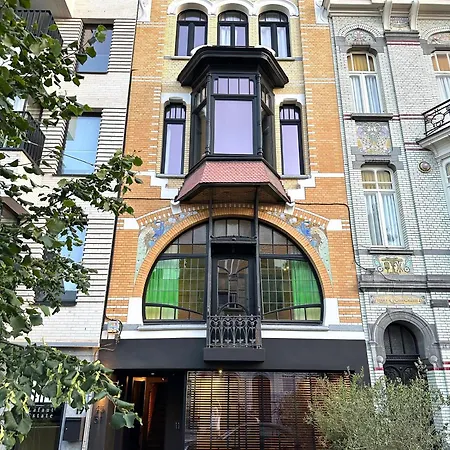 Apartamento Penthouse With Airconditioning And Big Terrace, Close To Sint-pieters Station And Centre Gante