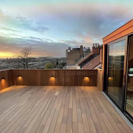 Lejlighed Penthouse With Airconditioning And Big Terrace, Close To Sint-pieters Station And Centre