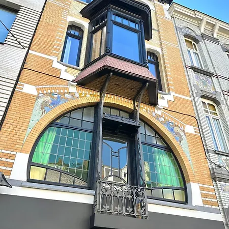 Penthouse With Airconditioning And Big Terrace, Close To Sint-pieters Station And Centre Lejlighed