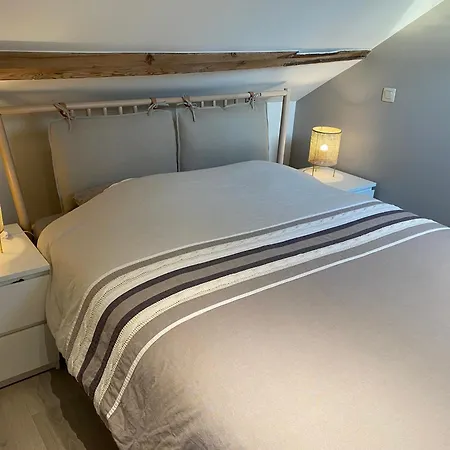 Lejlighed Penthouse With Airconditioning And Big Terrace, Close To Sint-pieters Station And Centre *